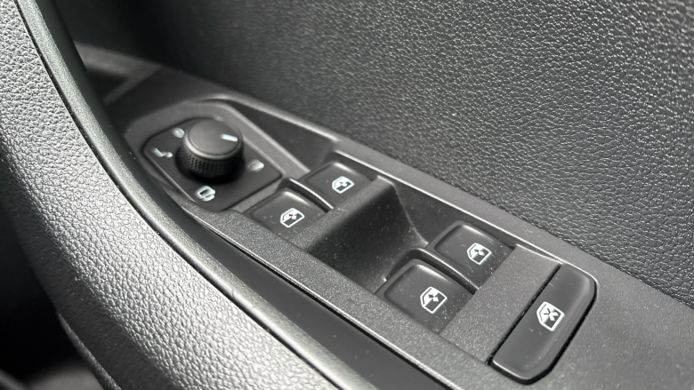 Skoda Karoq 1.0 TSI SE 5dr Petrol Estate